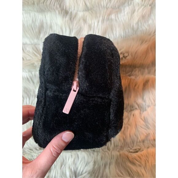 Anastasia Beverly Hills Black Faux Fur Cosmetic Makeup Bag - Picture 5 of 9